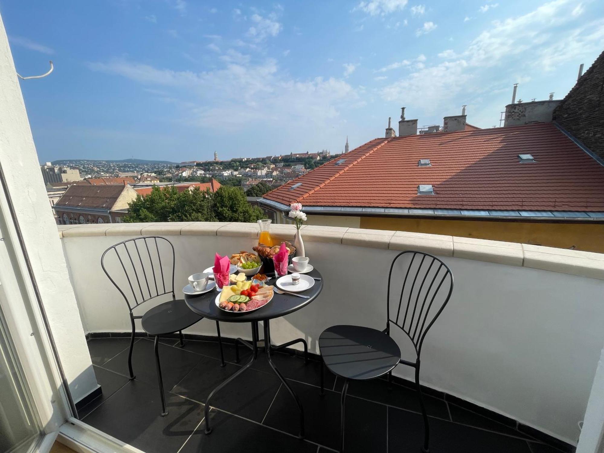 Budacastle Panoramic Luxurious Family Apt, Free Parking Included Apartment Budapest Exterior photo